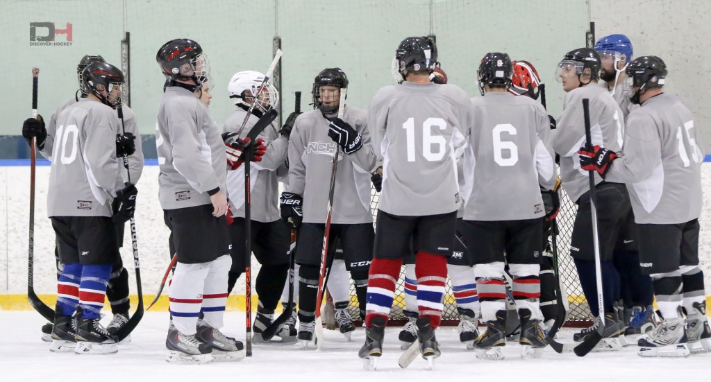 From street hockey to ice hockey, Leon learns to play Canada’s game!