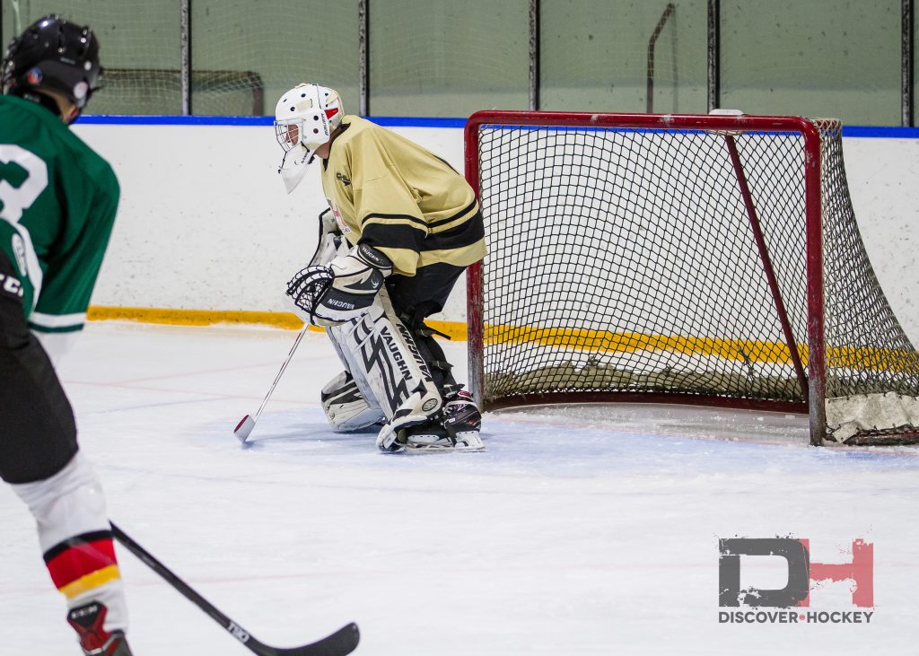 adultbeginnericehockeylearntoplayskatinglessonscalgary35