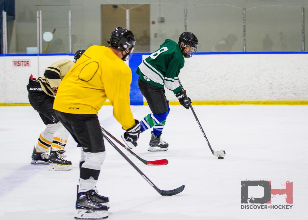 adultbeginnericehockeylearntoplayskatinglessonscalgary41