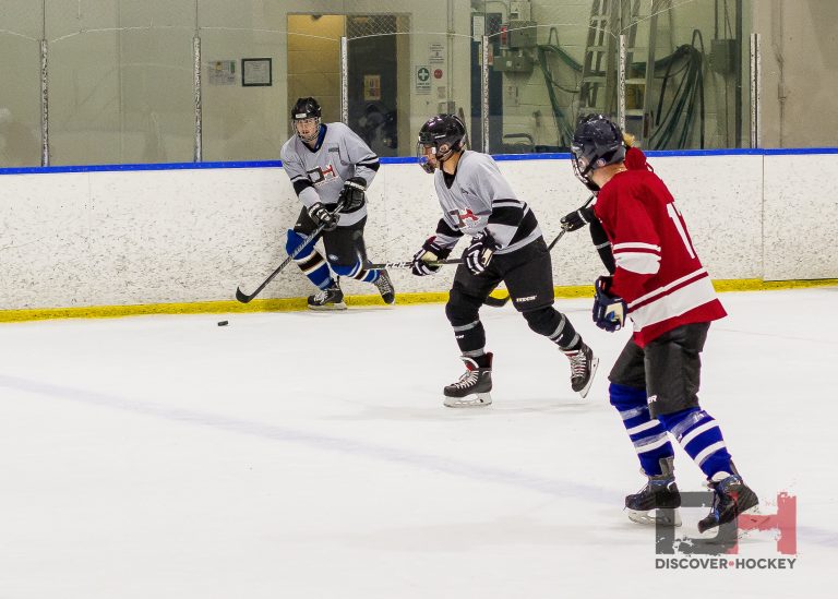 adultbeginnericehockeylearntoskatelessonsnewhockey_0500 Discover Hockey